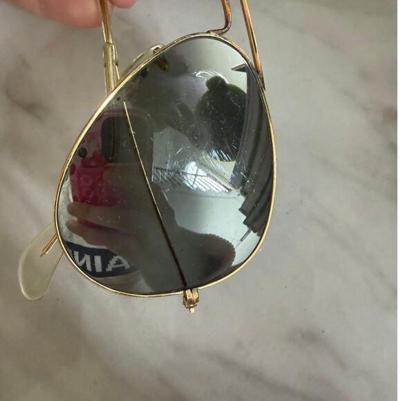 Vintage Ray Ban Gold Tone Metal Grey Polarized Aviator Sunglasses